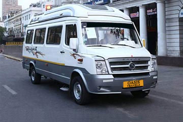 17 Seater Tempo Traveller Hire in Amritsar/Chandigarh