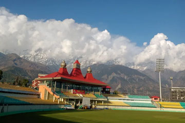 Arrive Amritsar/Chandigarh - Dharamshala